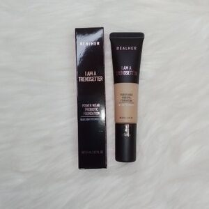 RealHer I Am A Trendsetter Foundation - Cream pc